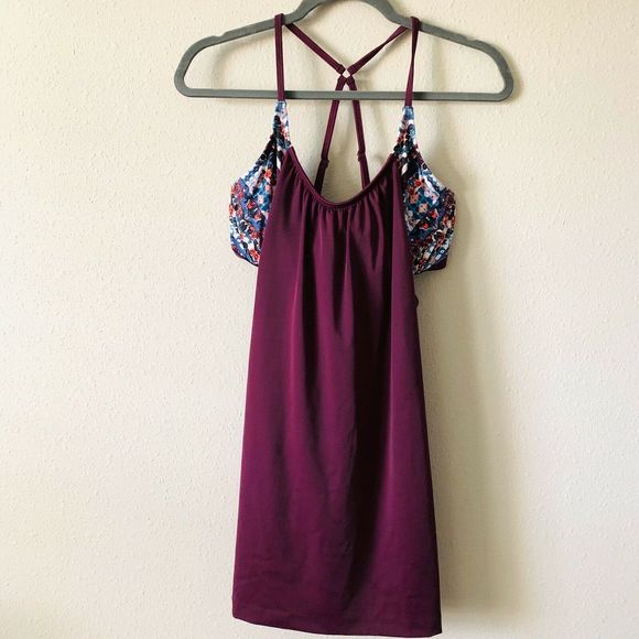 Athleta Tops - Athleta T Strap Bra insert Tank Top Sz 36 B/C B-6